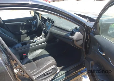 2016 Honda Civic Touring z USA, uszkodzony, nr VIN 19XFC1F93GE036716